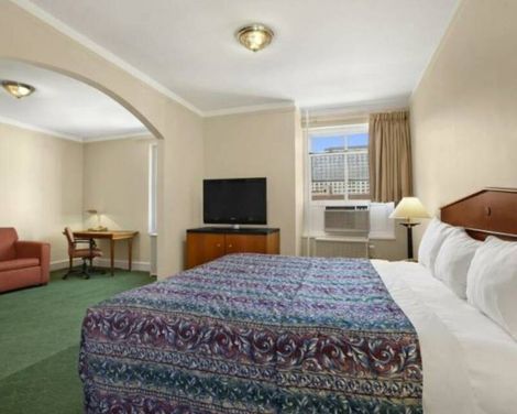 Travelodge by Wyndham Downtown Chicago