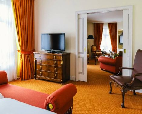 Relais & Châteaux Hotel Bülow Palais Dresden-0