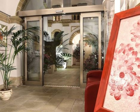 Al Pescatore Hotel & Restaurant
