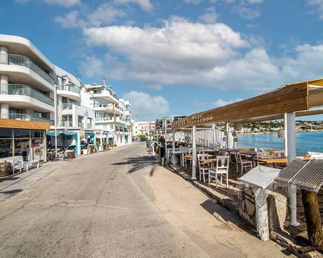 Alia Beach Hotel