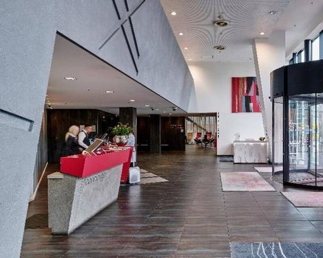 Crowne Plaza City Centre
