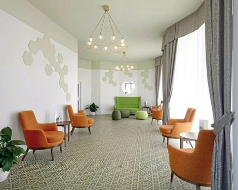 Grand Hotel