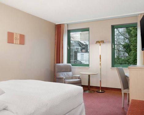 B&B HOTEL Brussels Centre Louise-0