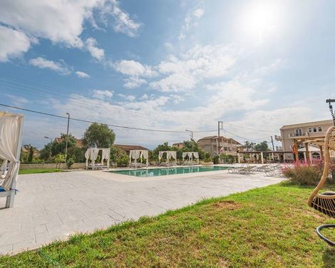 Ekati Mare Lifestyle Resort