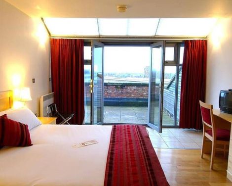 The Place Aparthotel