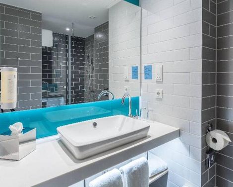 Holiday Inn Express & Suites Potsdam