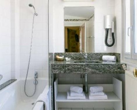 Best Western Hôtel Le Guilhem-1