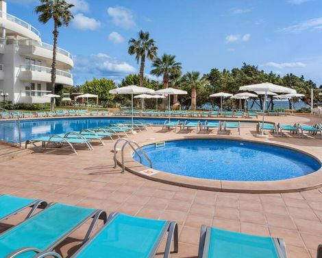 Tropic Garden Hotel & Apartments