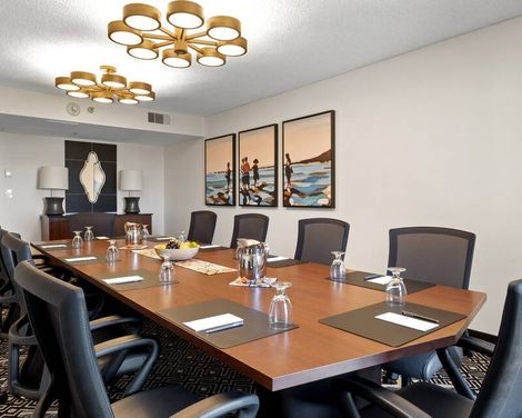 Embassy Suites by Hilton Los Angeles International Airport South