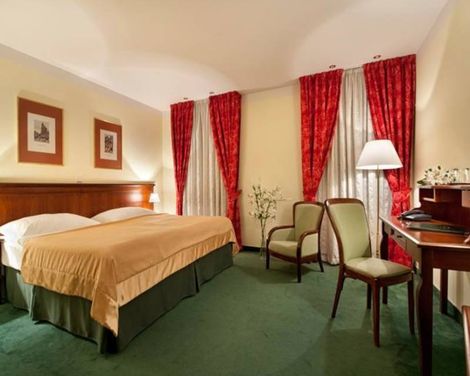 EA Hotel Jeleni dvur Prague Castle