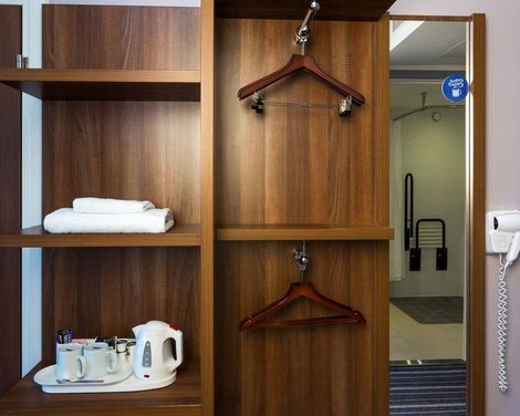 Holiday inn Express Harlow-3