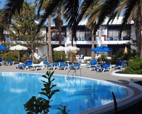 Apartamentos Playamar-1