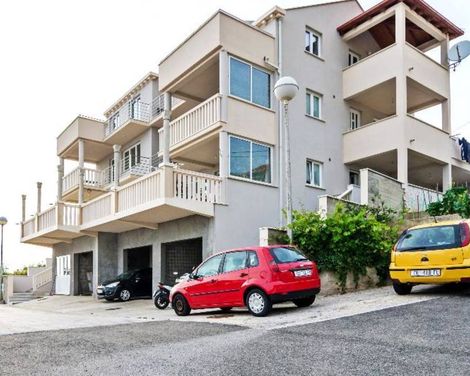 Apartments Villa Dadic-1