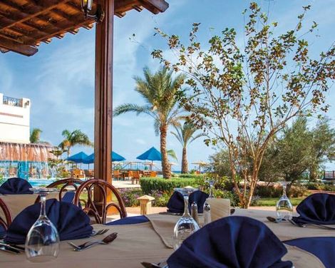 Lahami Bay Beach Resort & Gardens