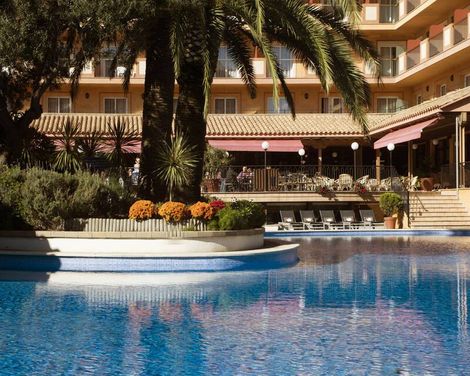 Luna Club Yoga & Spa Hotel