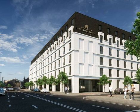 Hotel Giralda Center