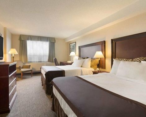 Travelodge Hotel by Wyndham Vancouver Airport-2