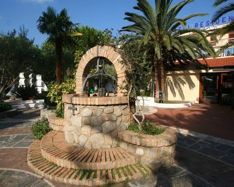 Hotel Tirreno