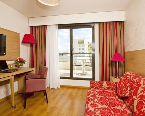 Residhome Paris-Evry-3