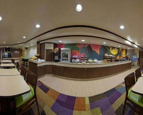 Fairfield Inn New York JFK Airport-3