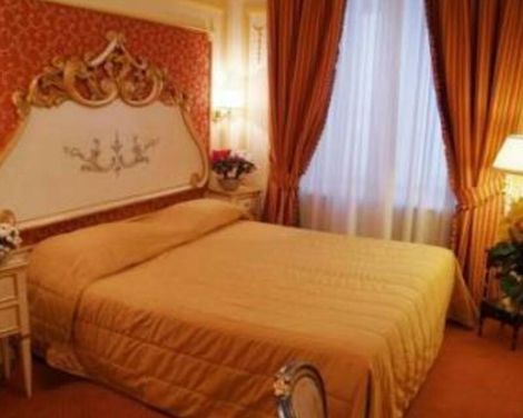 Hotel Champagne Palace-1
