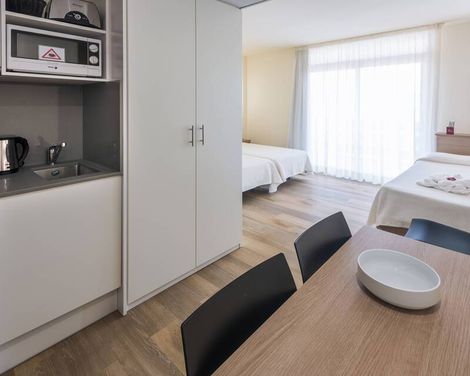 Ponient Aparthotel Marinada