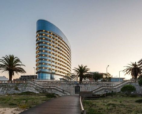 Eurostars Oasis Plaza