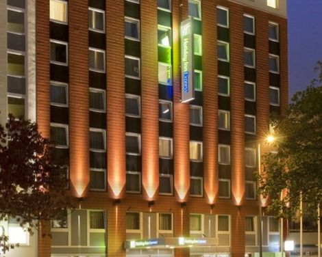 Premier Inn Berlin City Centre Hotel