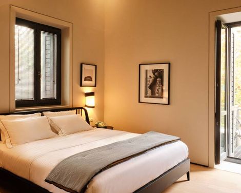 Twentyone Hotel