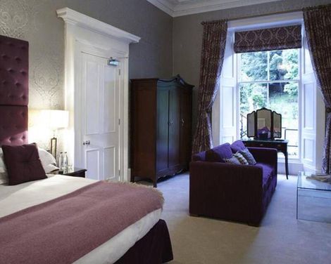 24 Royal Terrace Hotel