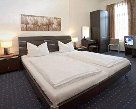 Boutique 53 & 56 Hamburg, Trademark Collection by Wyndham-2