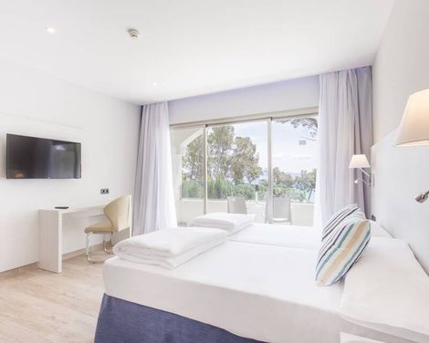 Mar Hotels Alcanada-3