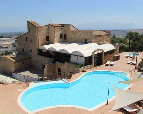 Grand Hotel La Batia-1