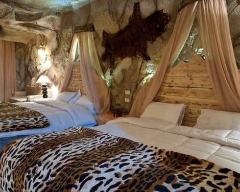 Caves Beach Resort