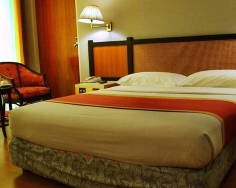 Centara Life Hotel Bangkok Phra Nakhon-0