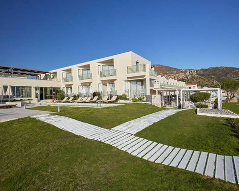 Giannoulis Grand Bay Beach Resort