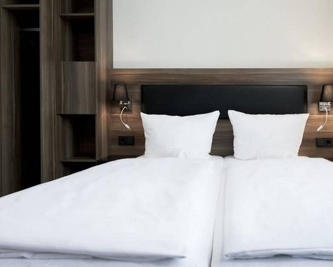 B&B HOTEL Berlin-Adlershof-0