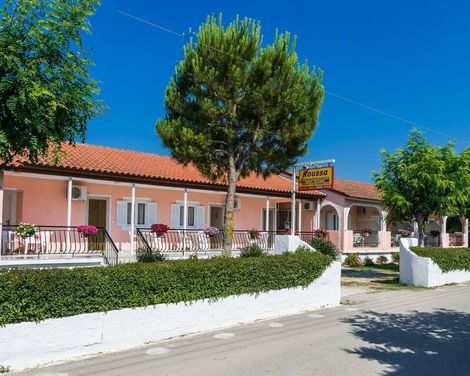 Roussa's Apartments