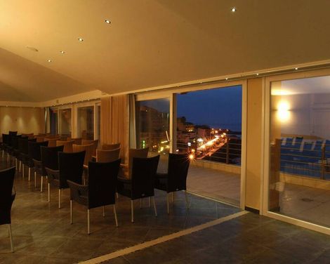Janus Hotel
