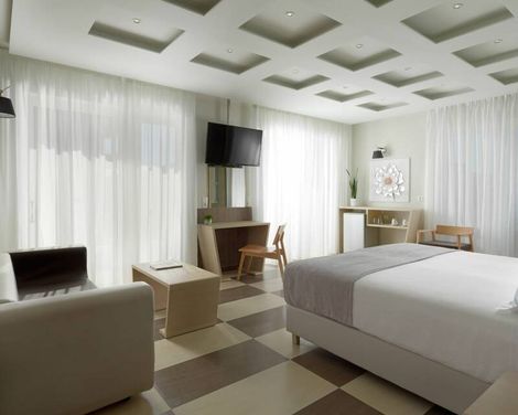 Melrose Hotel