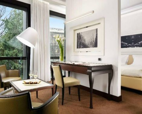 UNAHOTELS Cusani Milano-0
