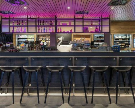 Moxy Edinburgh Airport