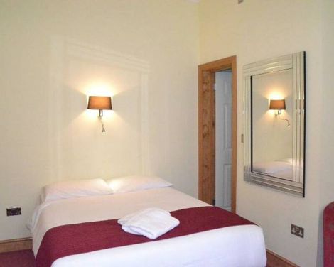 Hotel 65-3