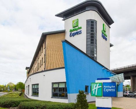Holiday Inn Express Glasgow Airport