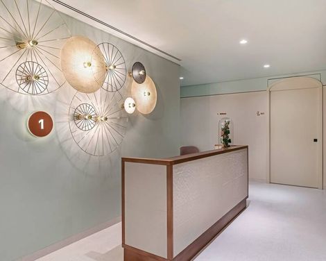 Luster Hotel