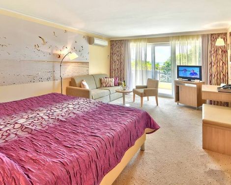 Maritim Hotel Amelia-0