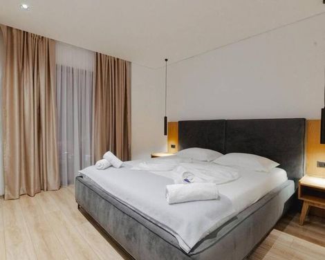 Vola Hotel
