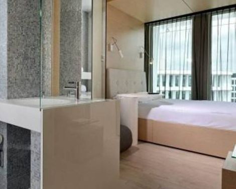 Sound Garden Hotel Warsaw Airport-1