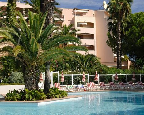 Residence Open Golfe Juan-0