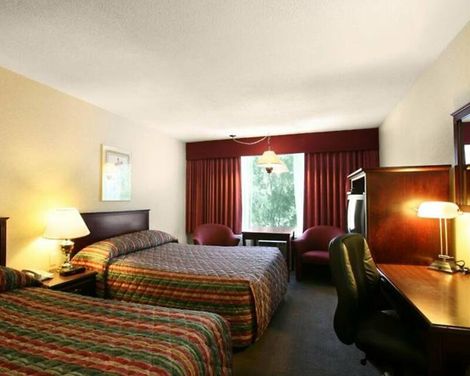 Sandman Signature Vancouver Airport Hotel & Resort